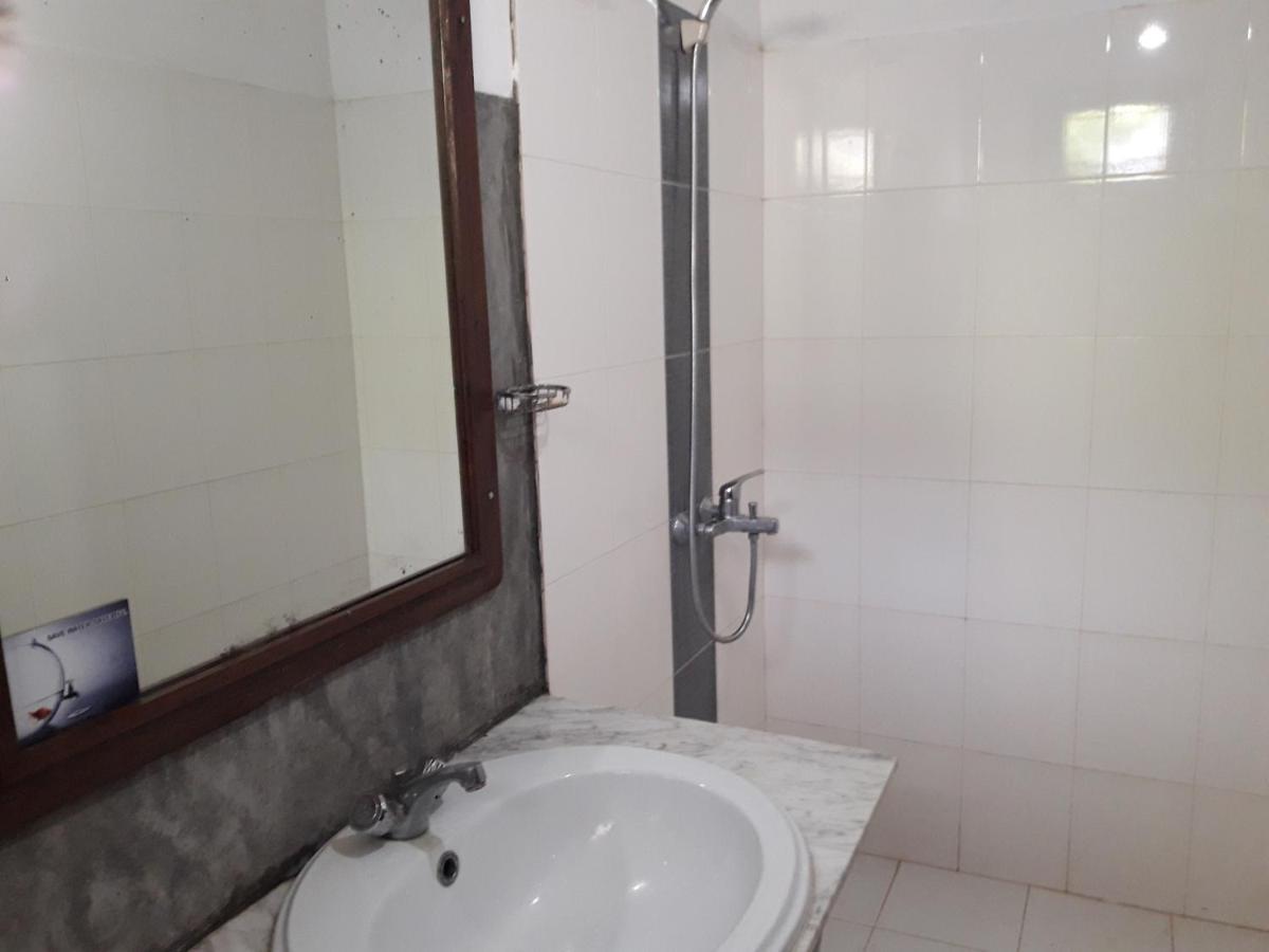 Ferienwohnung Sea Front Hikkaduwa Exterior foto